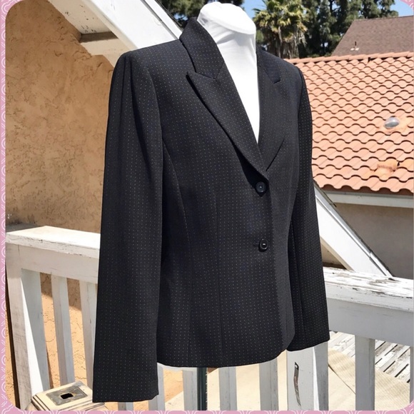 Black Micro Dot Winged Lapel Structured Tahiti Blazer - Picture 2 of 7